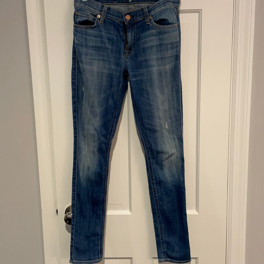 Seven Jeans - “the skinny” size 28